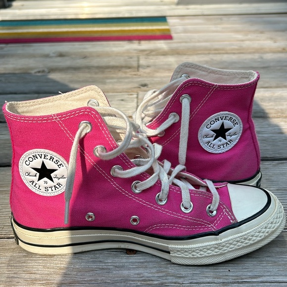 Converse - Hot Pink Chuck Taylor’s - Picture 2 of 4